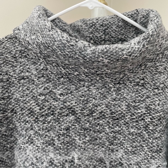 Soft Surroundings Alma Oversized Tunic Sweater Cowl Neck Grey Black Size Medium - Picture 5 of 11